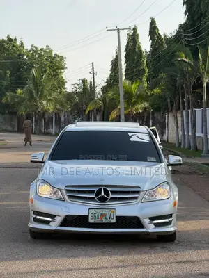 Mercedes-Benz C300 2012 Silver