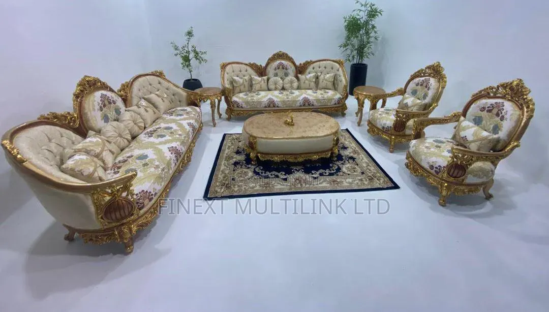 Royal Sofa Settee
