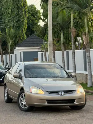 Honda Accord 2005 Gold