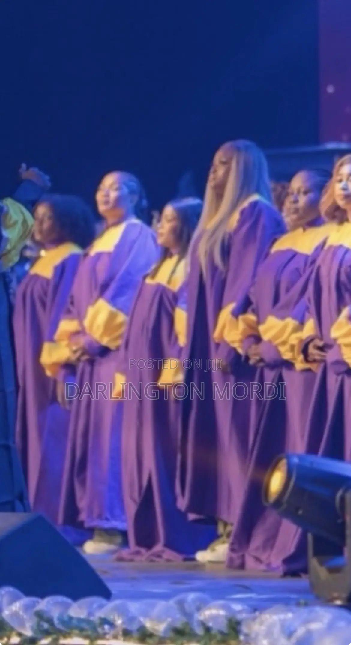 Graduation Gowns Rentals