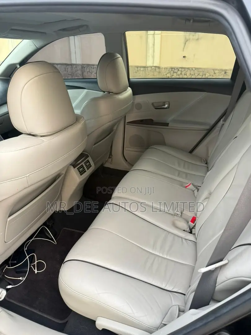 Toyota Venza 2011 Black