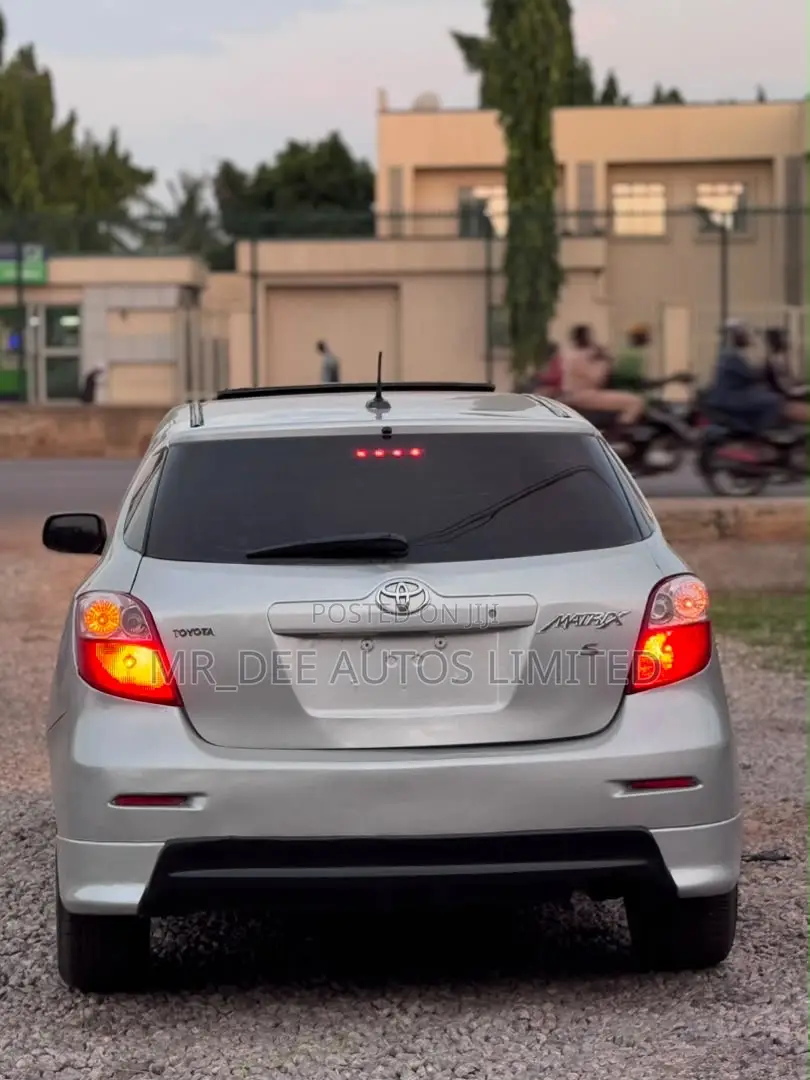 Toyota Matrix 2009 Silver