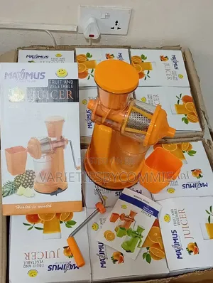 Maximus Manual Juicing Machine for Fruits and Vegetables