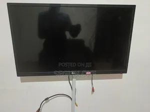 Non-Smart 32" Lg Television