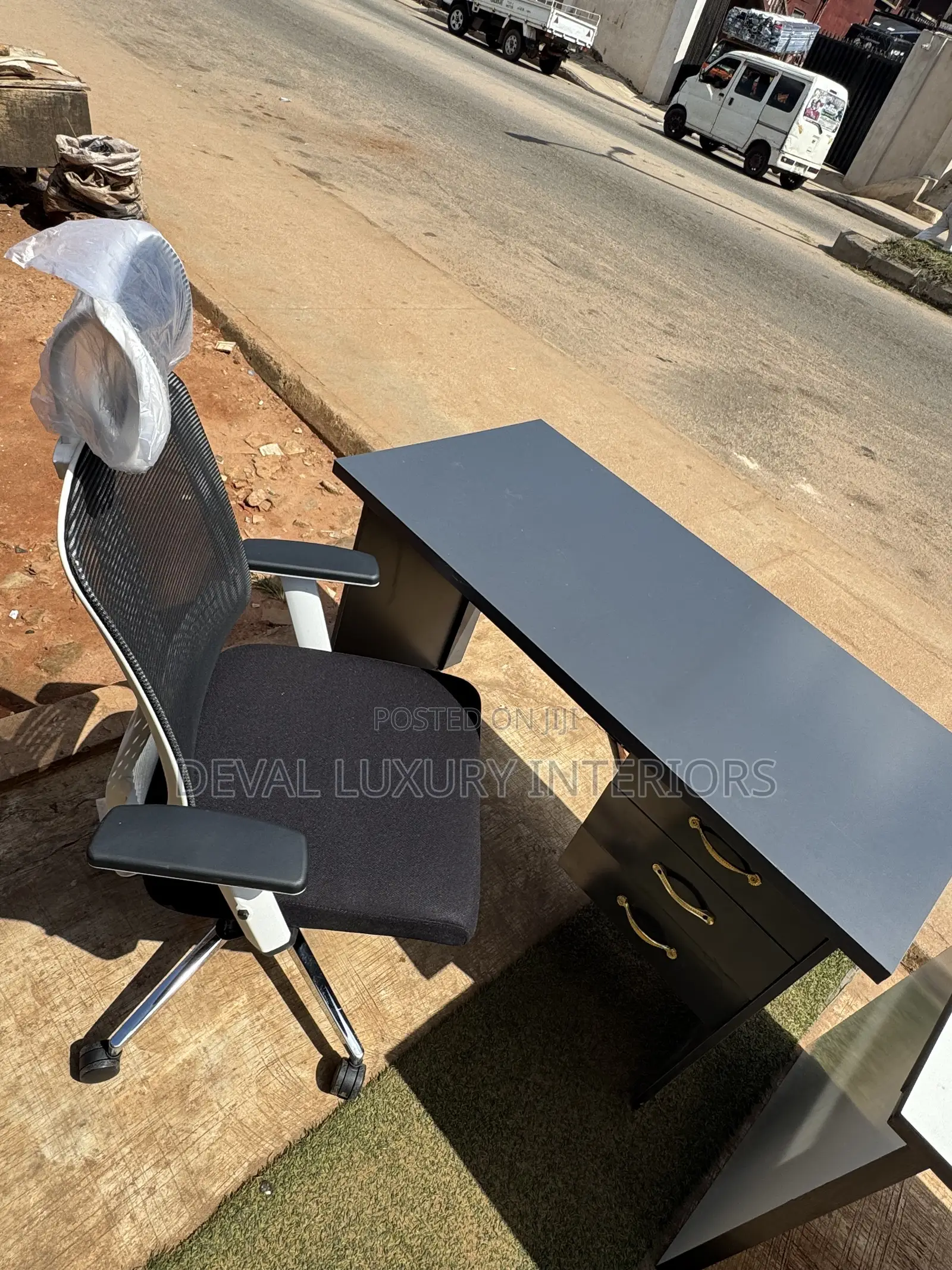 4 Ft Office Table for Tech and Content