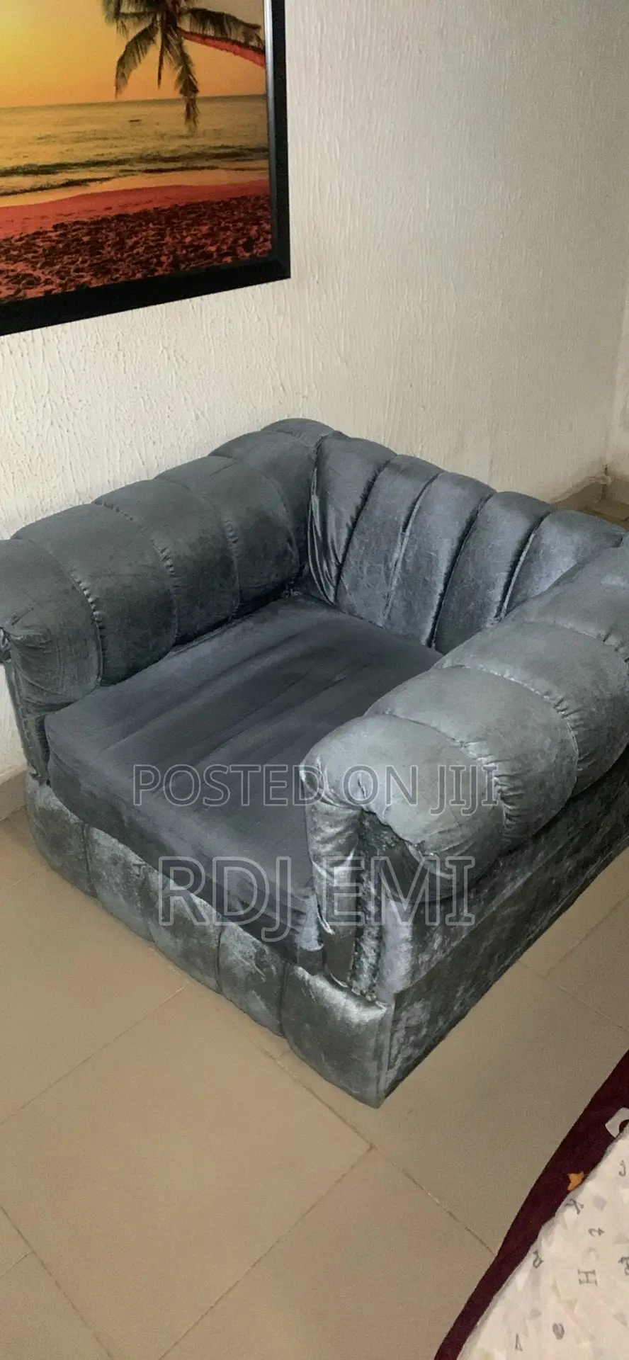 Single Seater Couch