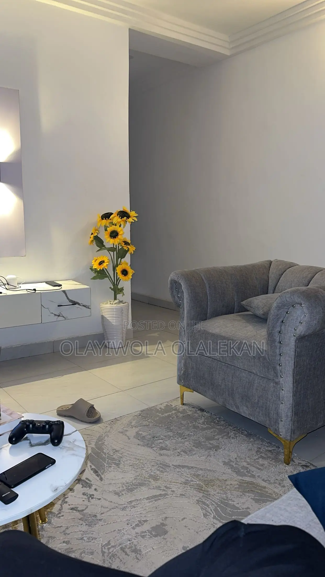 Neatly Used Sofa for Sell