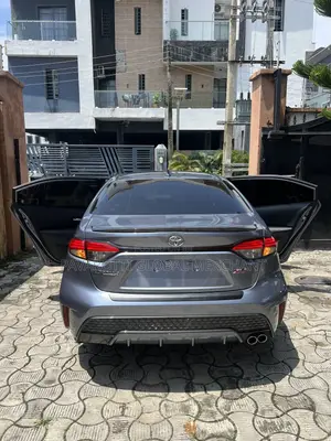 Toyota Corolla XSE 2020 Blue