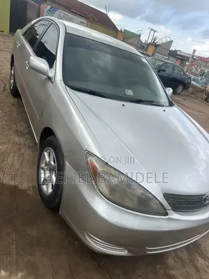 Toyota Camry LE 4dr Sedan (2.4L 4cyl 4A) 2004 Silver