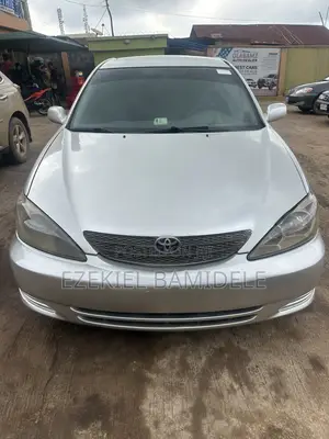 Toyota Camry LE 4dr Sedan (2.4L 4cyl 4A) 2004 Silver