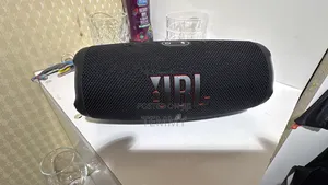 JBL Charge 5