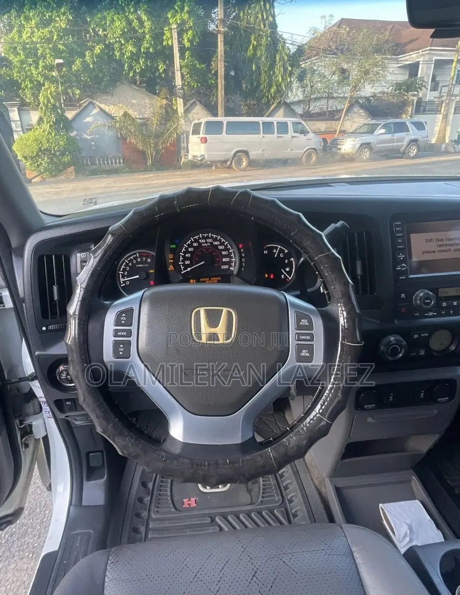 Honda Ridgeline 2011 White