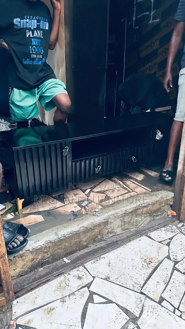 Quality-Made Tv Stand