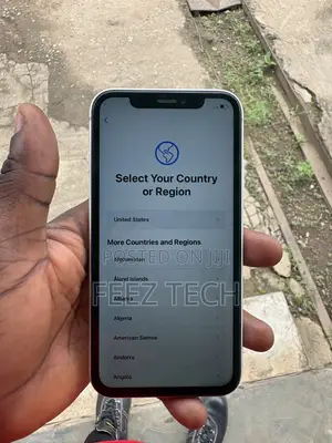 Apple iPhone XR 64 GB White