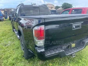 Toyota Tacoma 2021 Black
