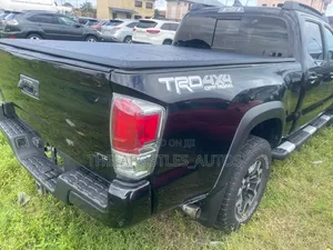 Toyota Tacoma 2021 Black