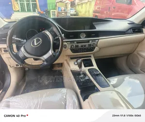 Lexus ES 2013 Gray