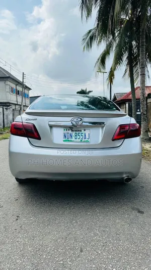 Toyota Camry 2009 Silver