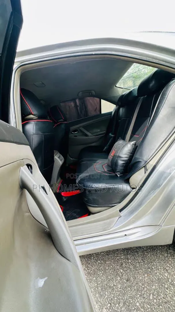 Toyota Camry 2009 Silver