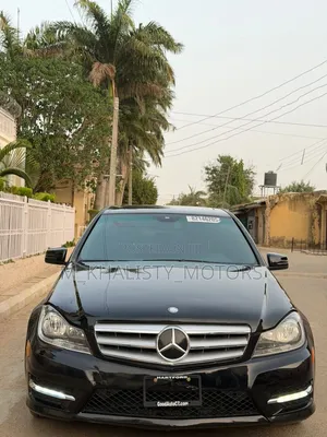 Mercedes-Benz C300 2012 Black