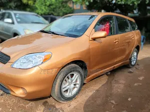 Toyota Matrix 2005 Gold
