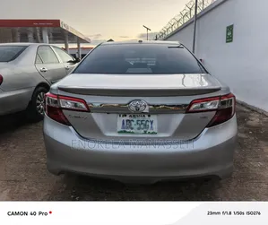 Toyota Camry LE 4dr Sedan (2.5L 4cyl 6A) 2013 Silver