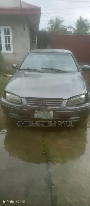Toyota Camry 2000 Gray