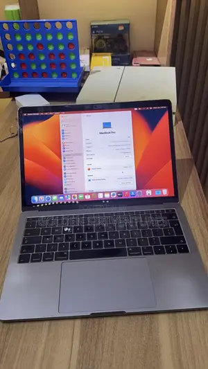 Laptop Apple MacBook Pro 2017 8GB Intel Core i5 SSD 256GB
