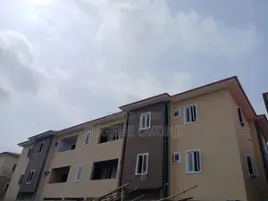 Furnished 3bdrm Block of Flats in Flojo Luxuary, Crown Estate for rent