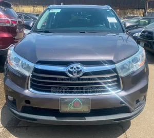 Toyota Highlander XLE 4dr SUV (3.5L 6cyl 6A) 2015 Gray