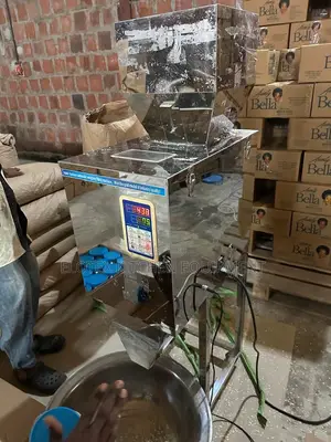 Commercial Feeling and Weighing Machine