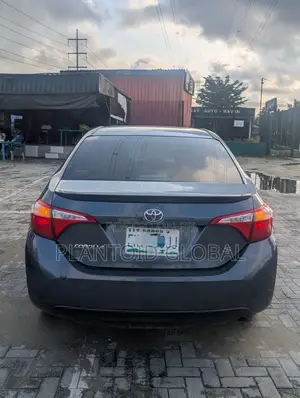 Toyota Corolla 2016 Gray