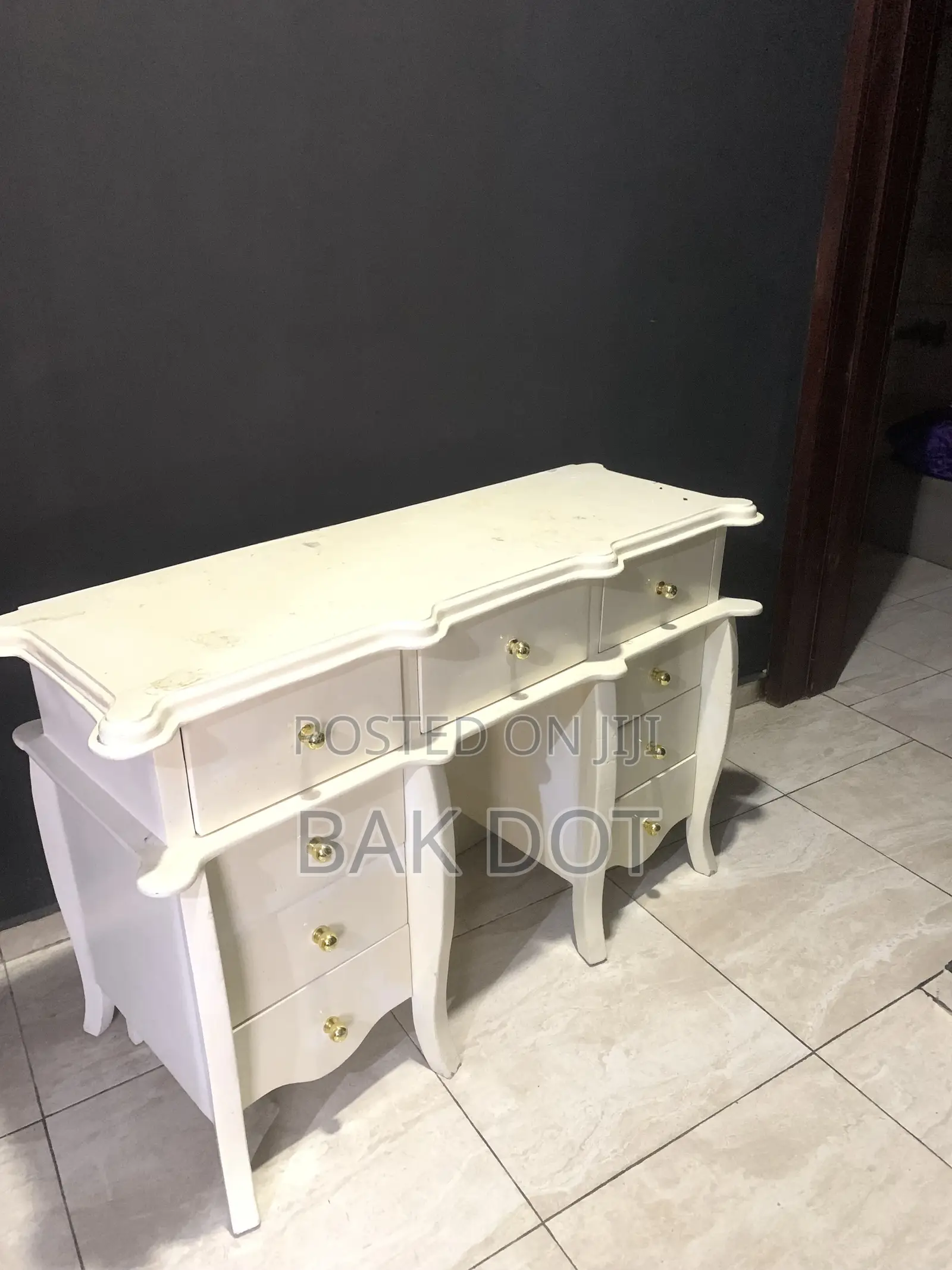 Hollywood Vanity Dressing Table(9 Drawers)
