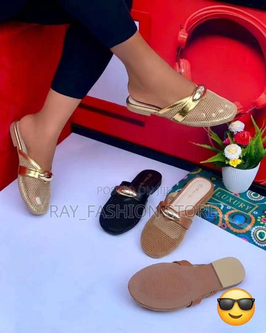 Ladies Slippers/ Sandals