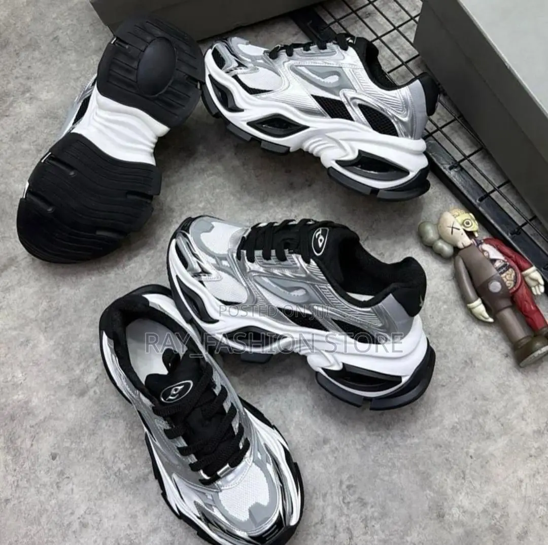 Unisex Sneakers