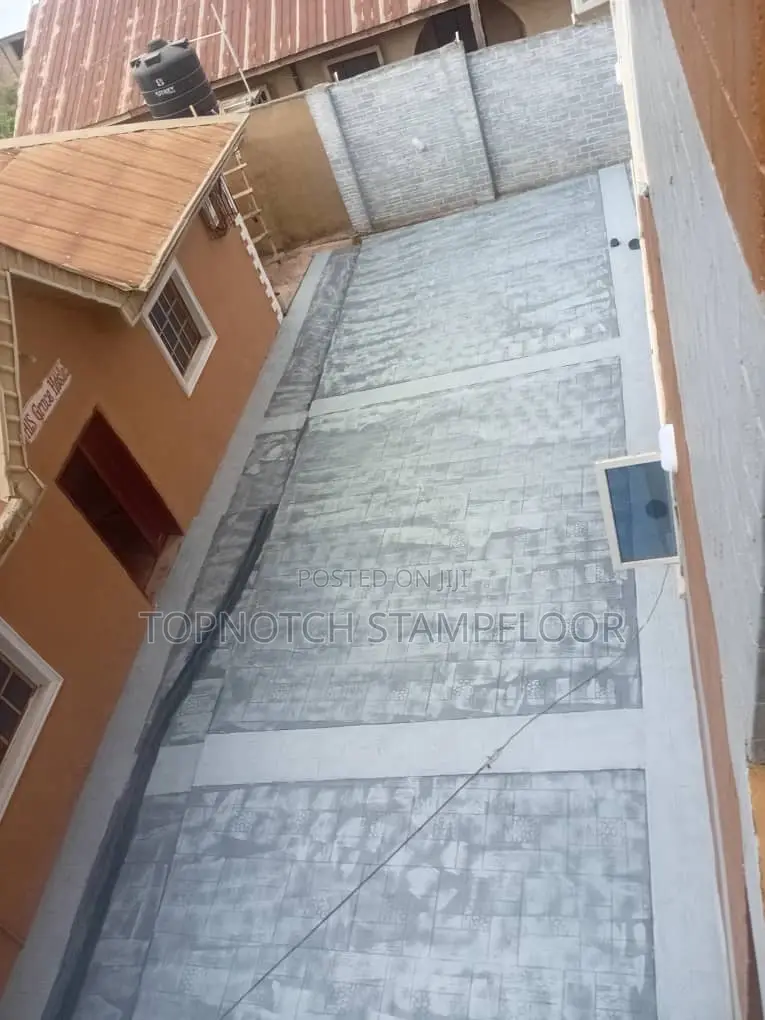 Looks Unique Floor Design