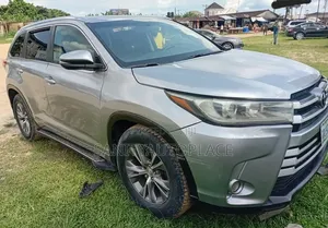 Toyota Highlander 2015 Silver