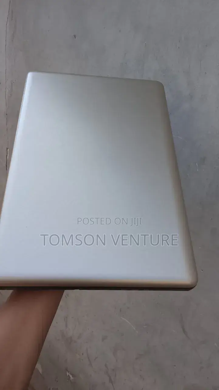 Laptop HP Envy 13 4GB Intel Core i3 HDD 320GB
