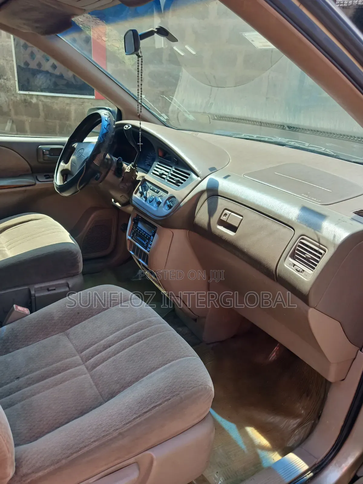 Toyota Sienna 2002 Gold