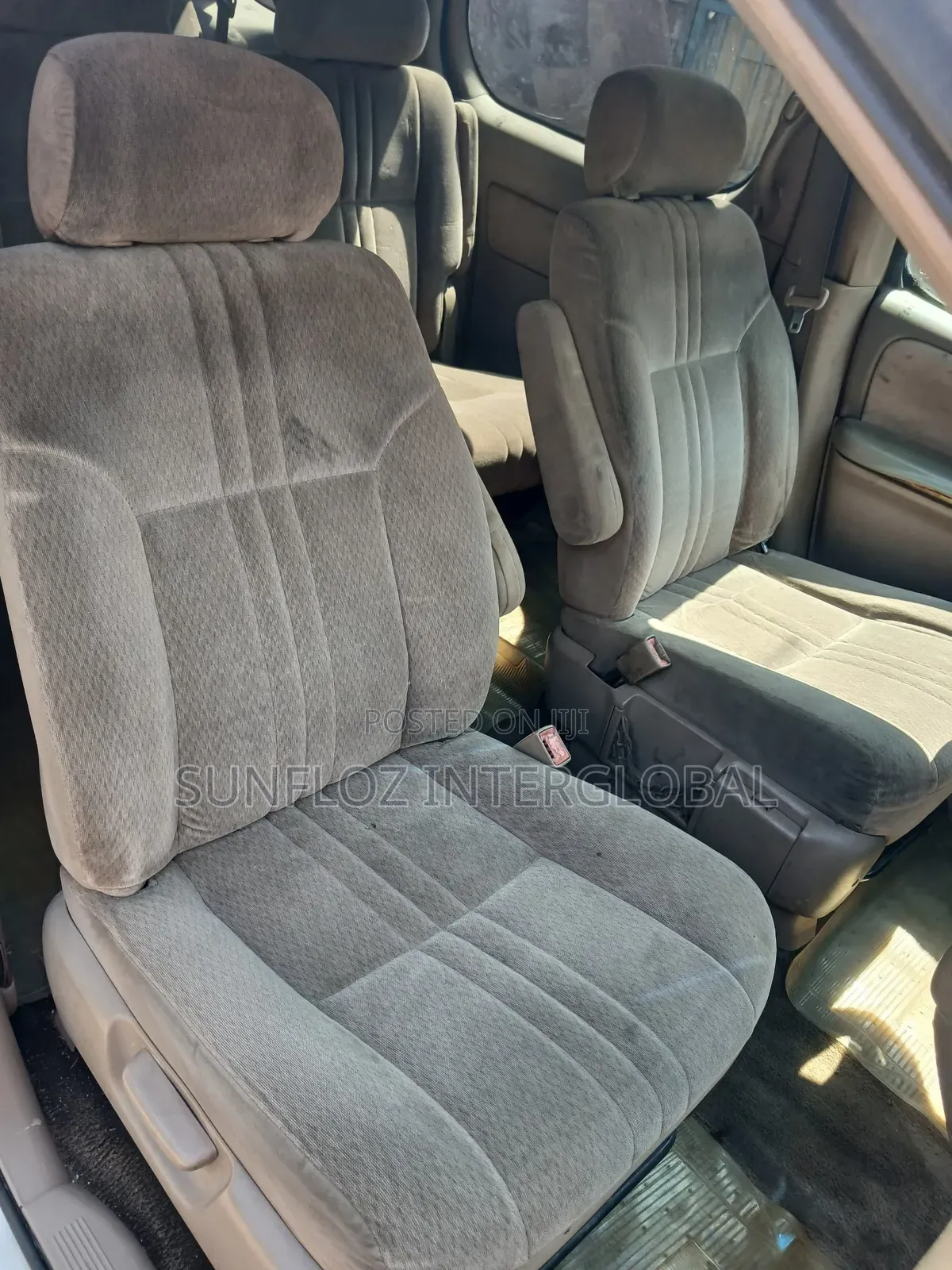 Toyota Sienna 2002 Gold