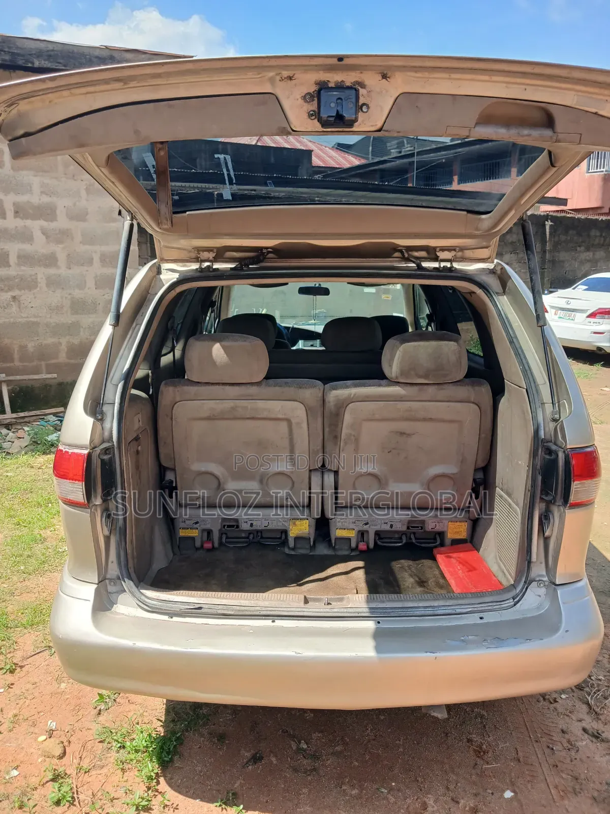 Toyota Sienna 2002 Gold