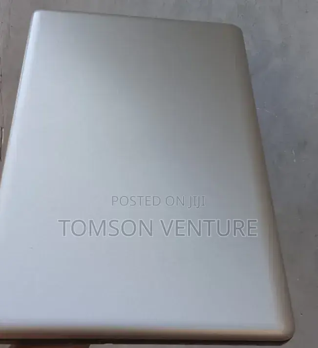 Laptop HP Envy 13 4GB Intel Core i3 HDD 320GB