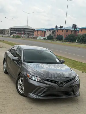 Toyota Camry 2019
