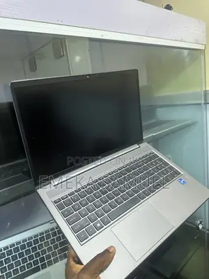 Laptop HP ZBook Studio G8 16GB Intel Core i7 SSD 512GB
