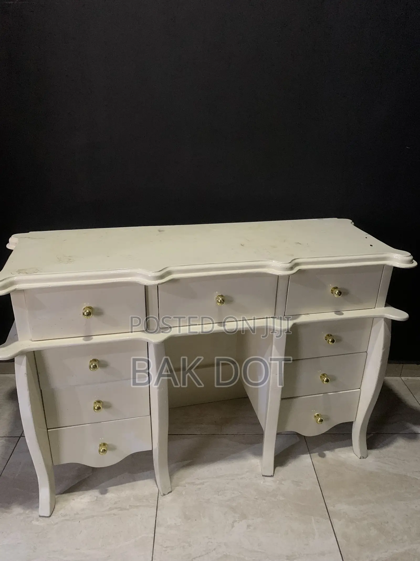 Hollywood Vanity Dressing Table(9 Drawers)
