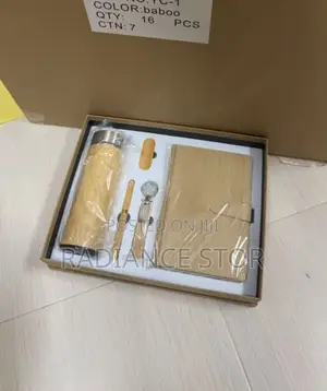 Dairy With Wooden Temperature Flask Corporate Gift Set