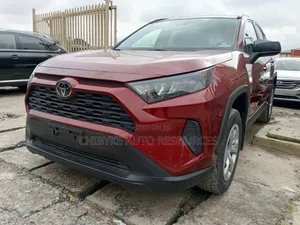 Toyota RAV4 LE AWD 2019 Red