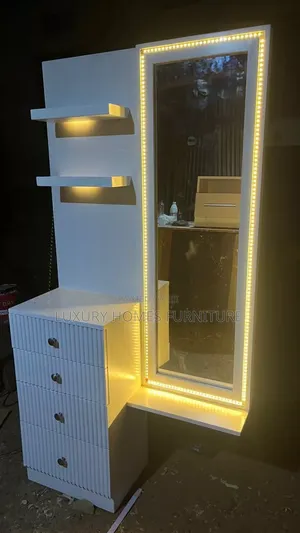 Standard Dressing Mirror Set