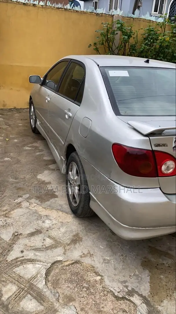 Toyota Corolla S 2004 Silver