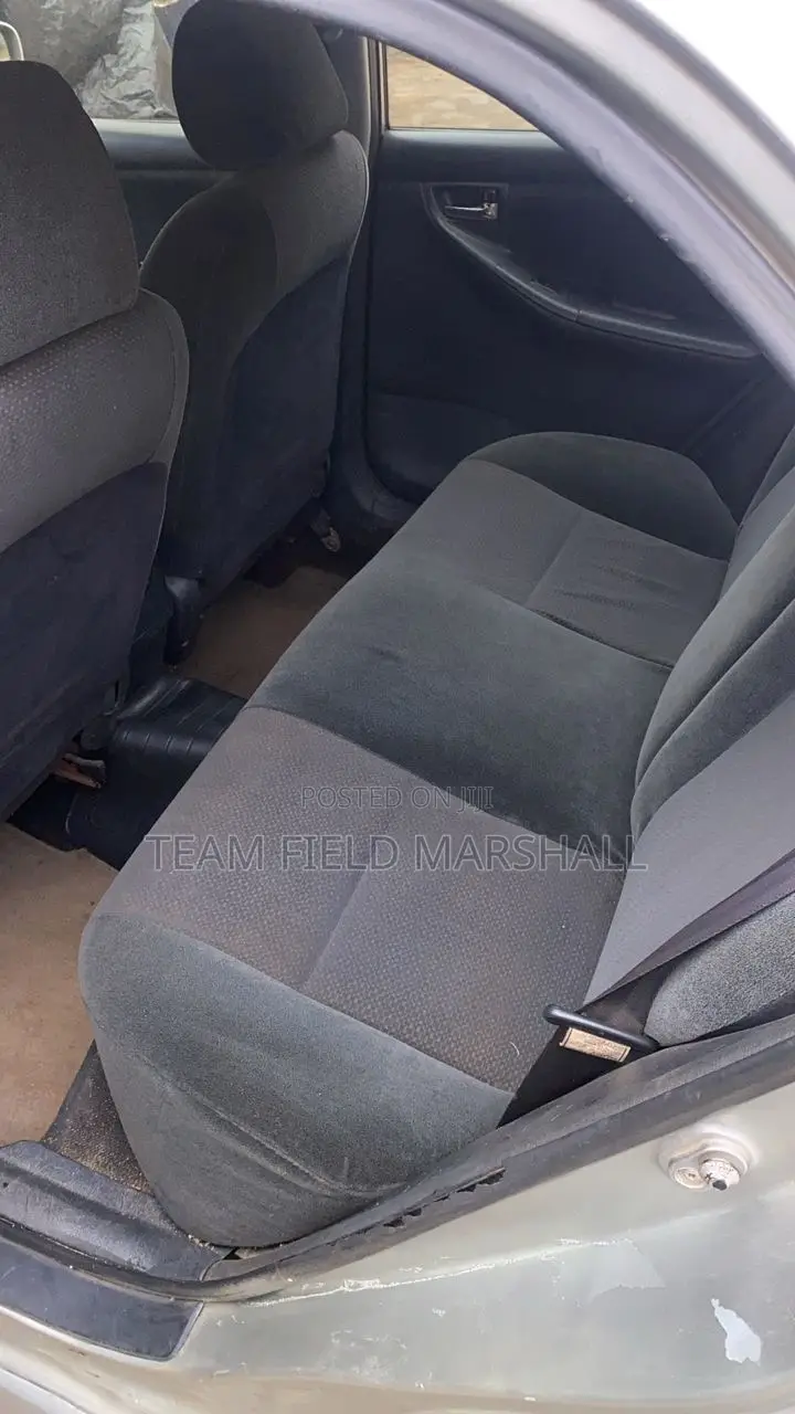 Toyota Corolla S 2004 Silver